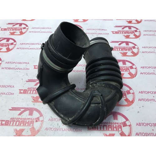 Патрубок воздушного фильтра Fiat Doblo 1.3 MJTD 2000-2010 51742575